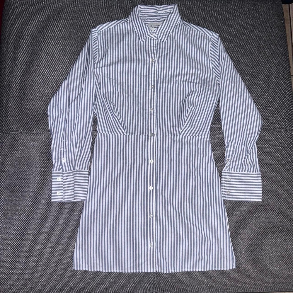 Abercrombie & Fitch White & Blue Striped Button Up Shirt Dress Size Medium